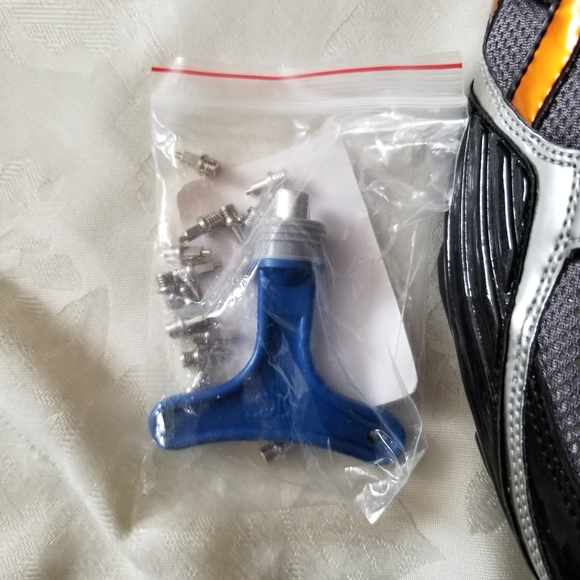 NWT Asics Men's Track Cleats Sz 12 - Picture 5 of 5